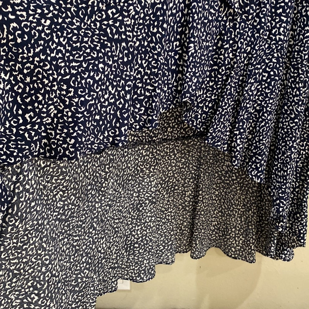 High low dress, light weight by KorMei. Size M - Picture 2 of 7